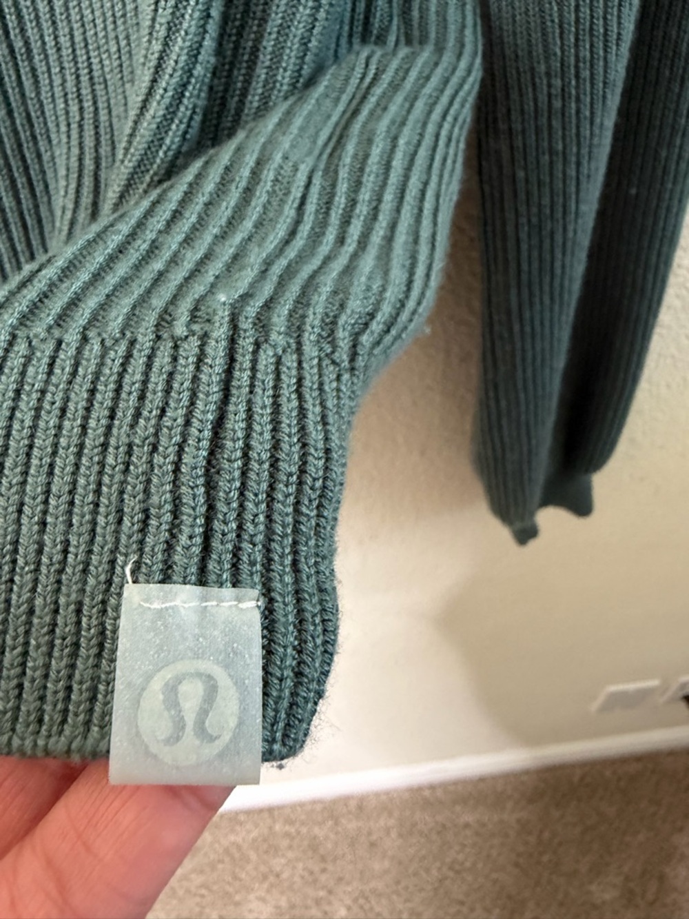 Lululemon Reversible Crossover Sweater Medium Forest Womens Size 6 - Picture 6 of 6